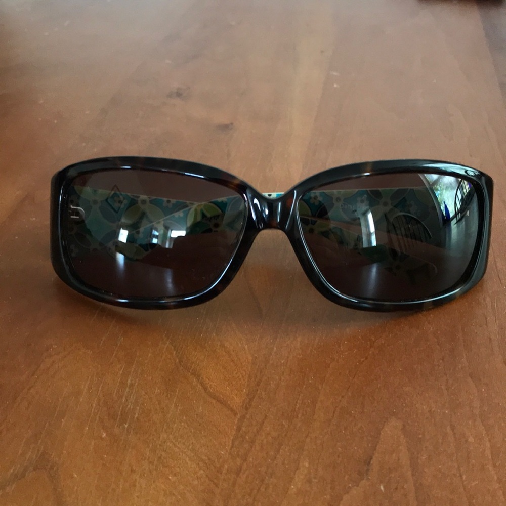 Vera Bradley Sunglasses and Hard Shell Black Case